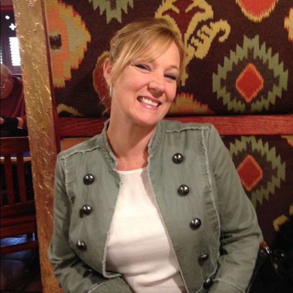 Meet your Posher, Danielle
